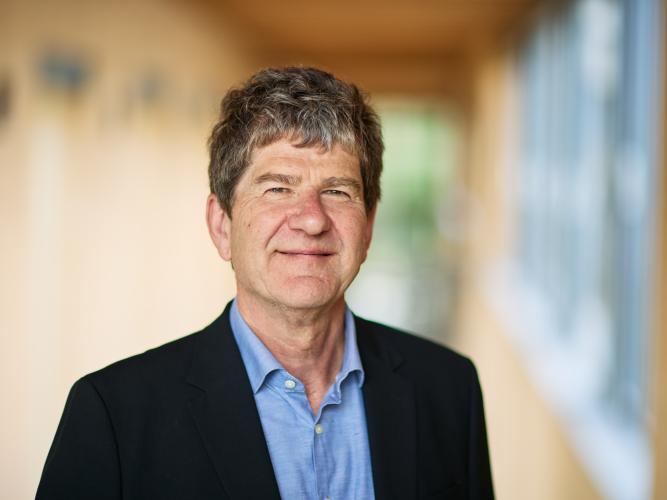 Dr Richard Collier