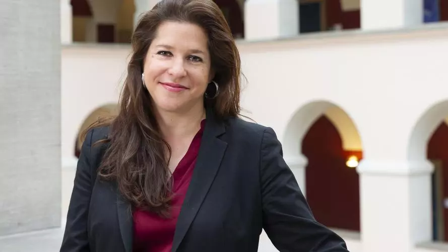Dina Pomeranz University of Zurich