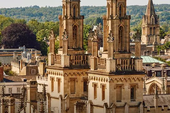 Oxford Pillars